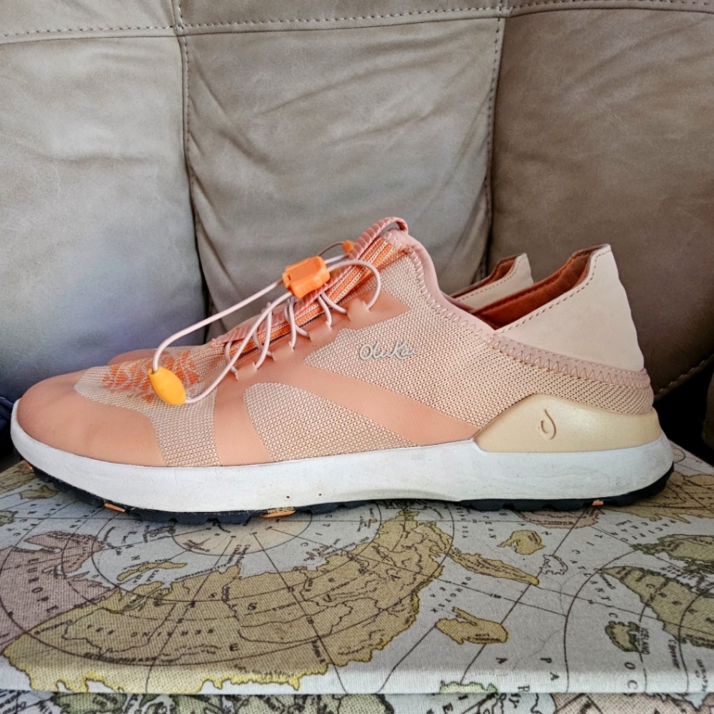 Olukai salmon pink sneakers size 10